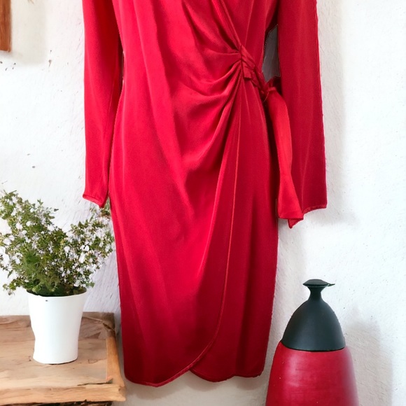 Vintage Tom & Linda Platt For Saks 5th Avenue Tootsies Red Wrap Dress Size Small - Picture 7 of 10